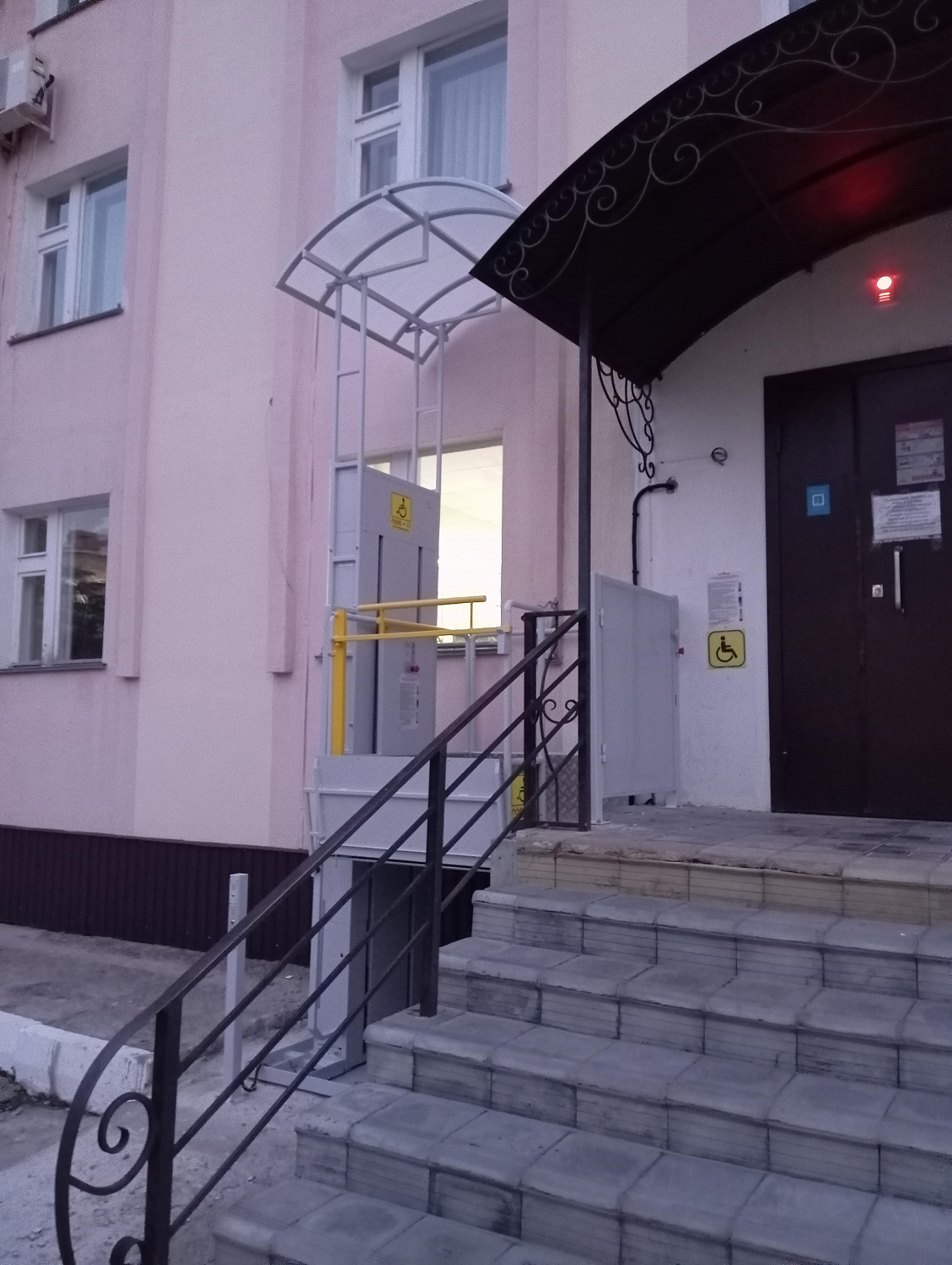 Подъёмная платформа ВПМ-01 в Лениногорске